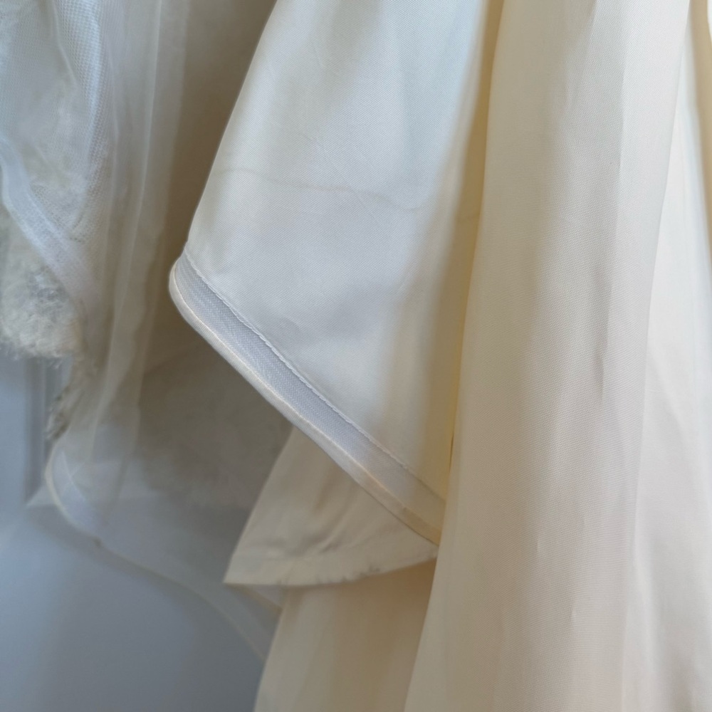 Christos Vintage Couture Wedding Dress Long Sleeve A-Line Silhouette - Picture 15 of 16